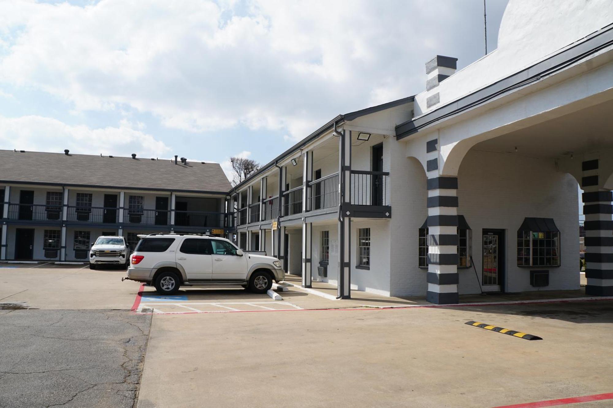 Sherman Inn Exterior foto